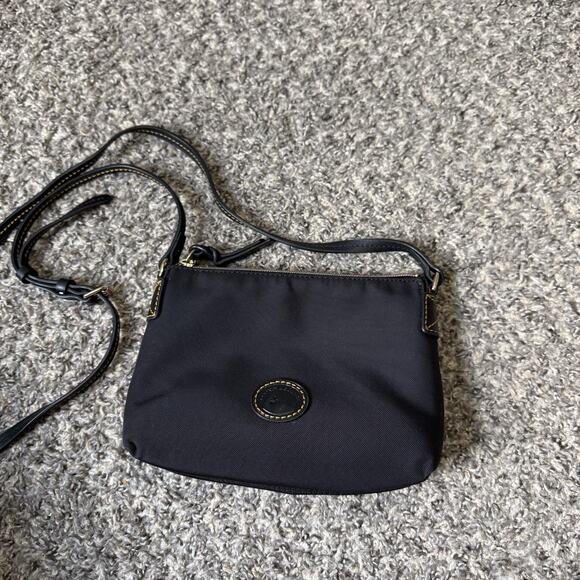Dooney & Bourke Nylon Crossbody Pouchette Black Excellent preowned Condition - Picture 10 of 11